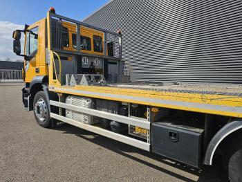 AD320S42 8x2 / WINCH / RETARDER
